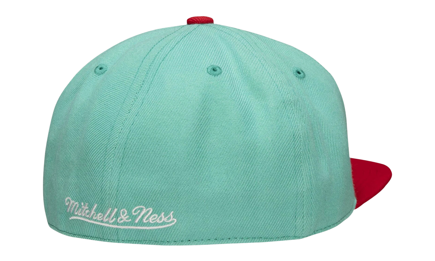 NBA Two-Tone 2.0 Hardwood Classics Fitted Cap "Vancouver Grizzlies - Green / Red" 6HSFJS19193 VGRGNRD