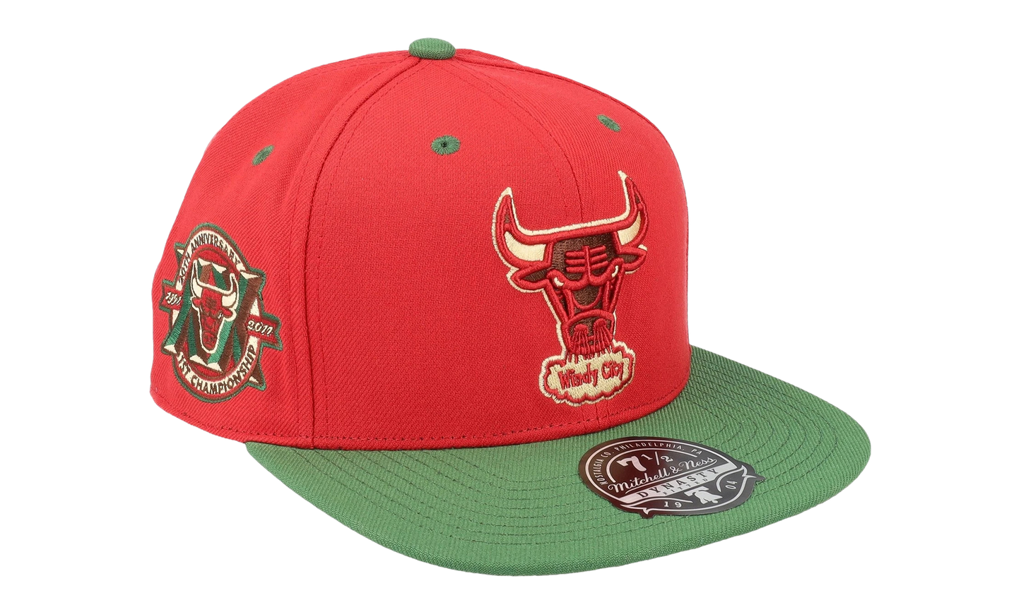 NBA Harwood Classics Nightmare Fitted Cap "Chicaco Bulls - Red / Green" 6HSFLD21206 CBURED1