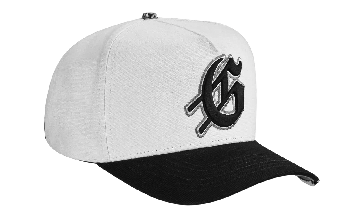Insignia Hat "White / Black" GS471