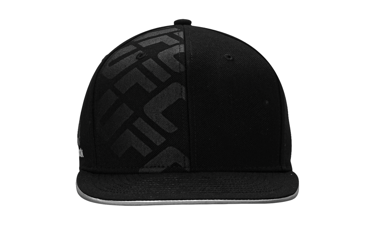 UFC Snapback Hat "Black / Light Grey" VR56Z 018 UUFC