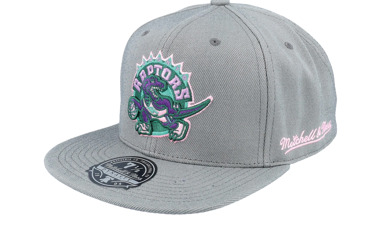 NBA Hardwood Classics From Dusk Fitted Cap "Toronto Raptors - Dark Grey" 6HSFSH21422 TRADKGY